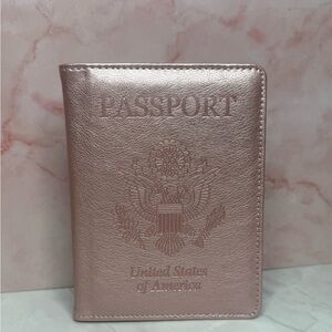 🇺🇸 Passport Holder | Rose Gold